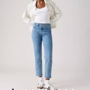 Levis Wedgie Fit Straight Leg Jeans